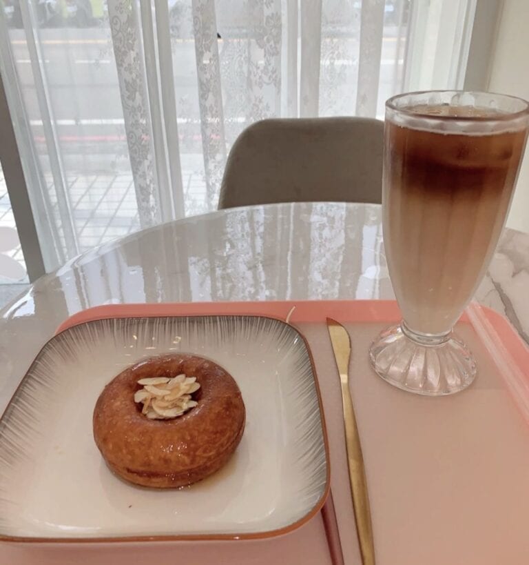 Read more about the article 台北人也該知道的桃園美食！八德隱藏版文青鬆餅店，銅板價就能吃到手作美味【2024食記】